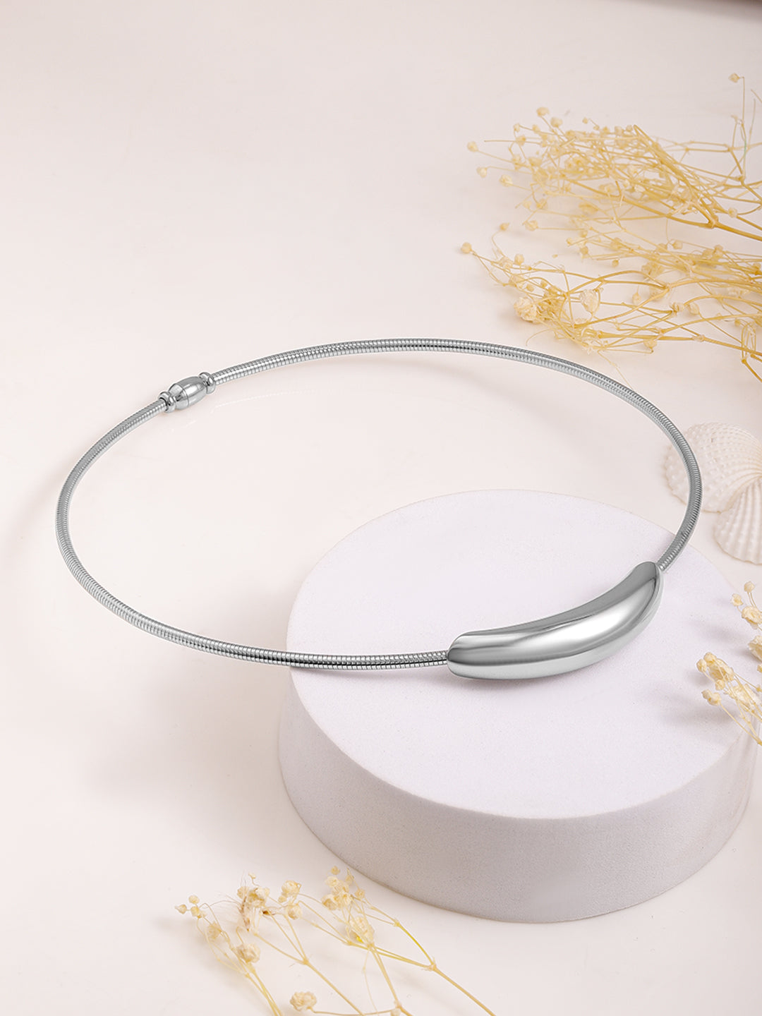 Minimal Charm Statement Necklace