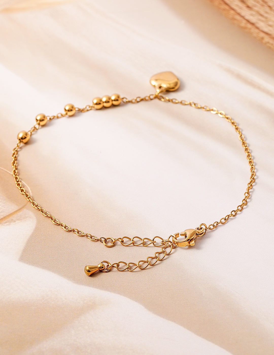 Wentra 18K Gold Plated Stainless Steel Tarnish-Free Waterproof Demi-Fine Heart Anklet