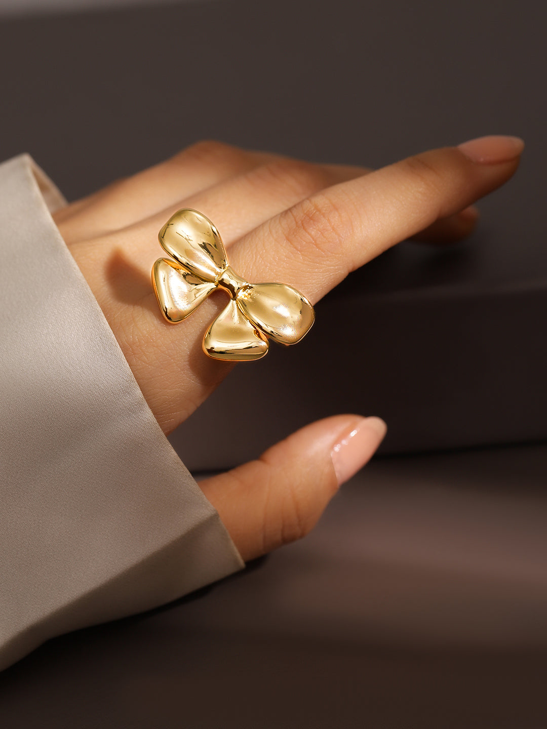 Wentra Voguish 18K Gold-Plated Bow Design Openable Adjustable Statement Ring