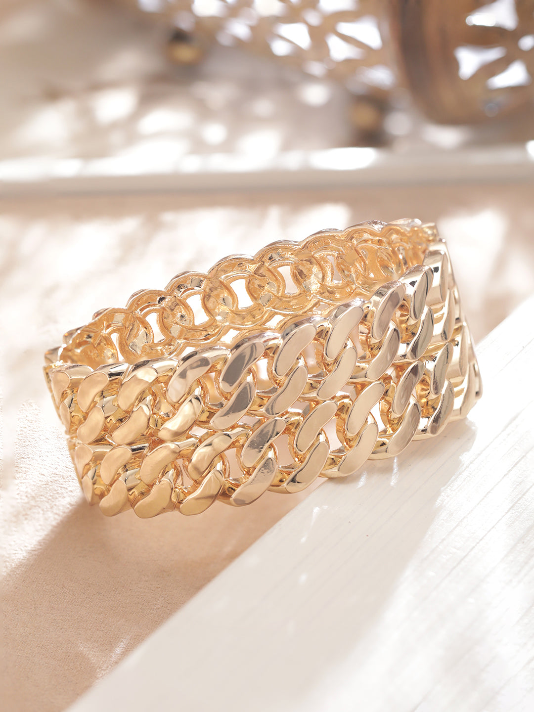 Wentra 18K Gold Plated Gold-Toned Chain-Link Bangle-Style Bracelet Elegant Jewelry