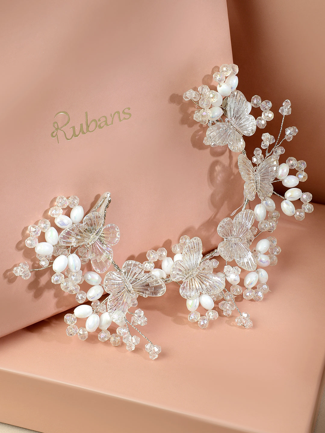 White Garden beaded hair accessory