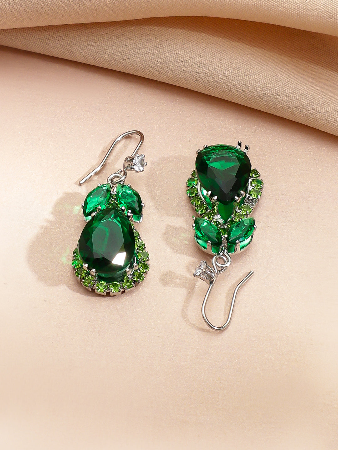 Emerald Teardrop Necklace Set