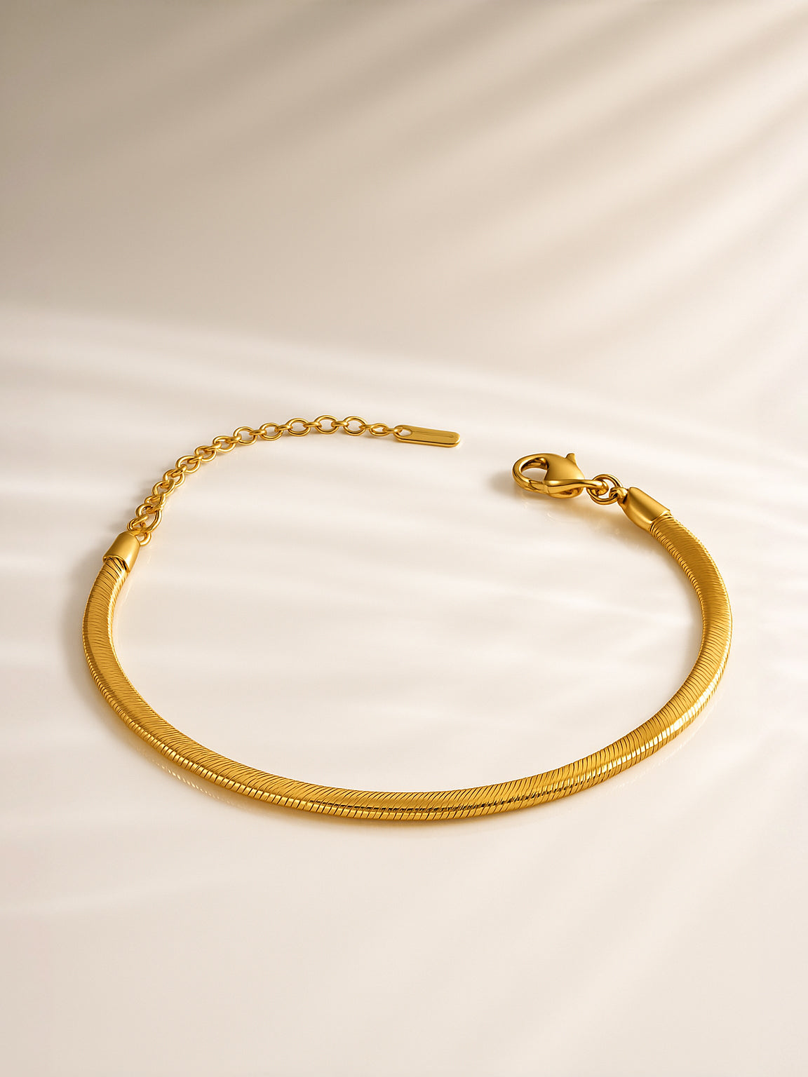 Solid Gold Toned Necklace