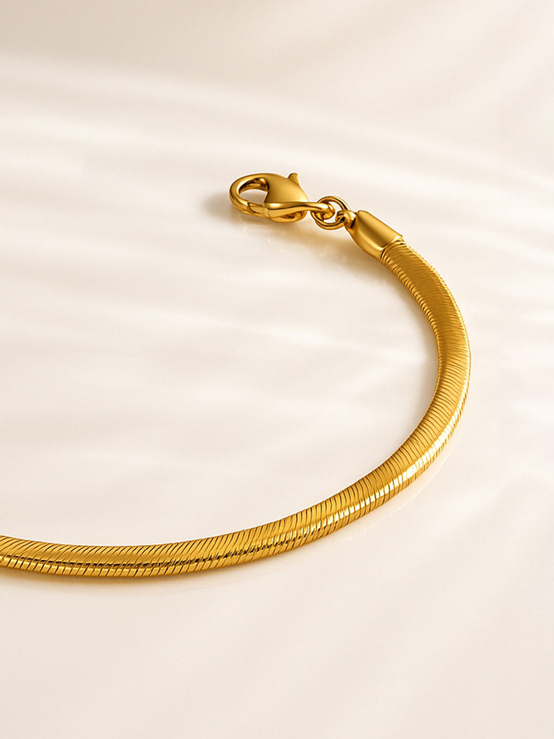 Solid Gold Toned Necklace