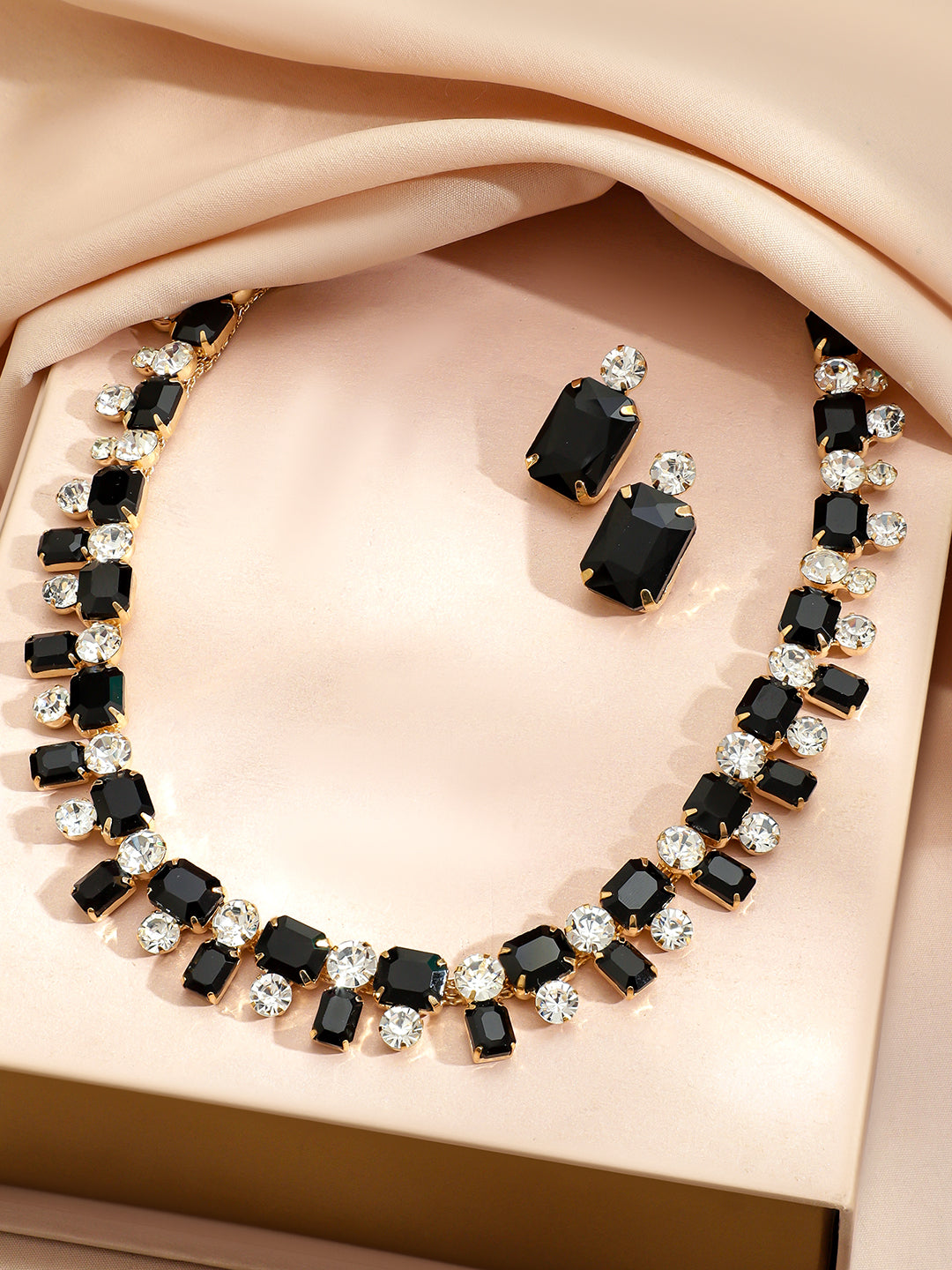 Geometric Contemporary  Crystal Necklace Set - Black