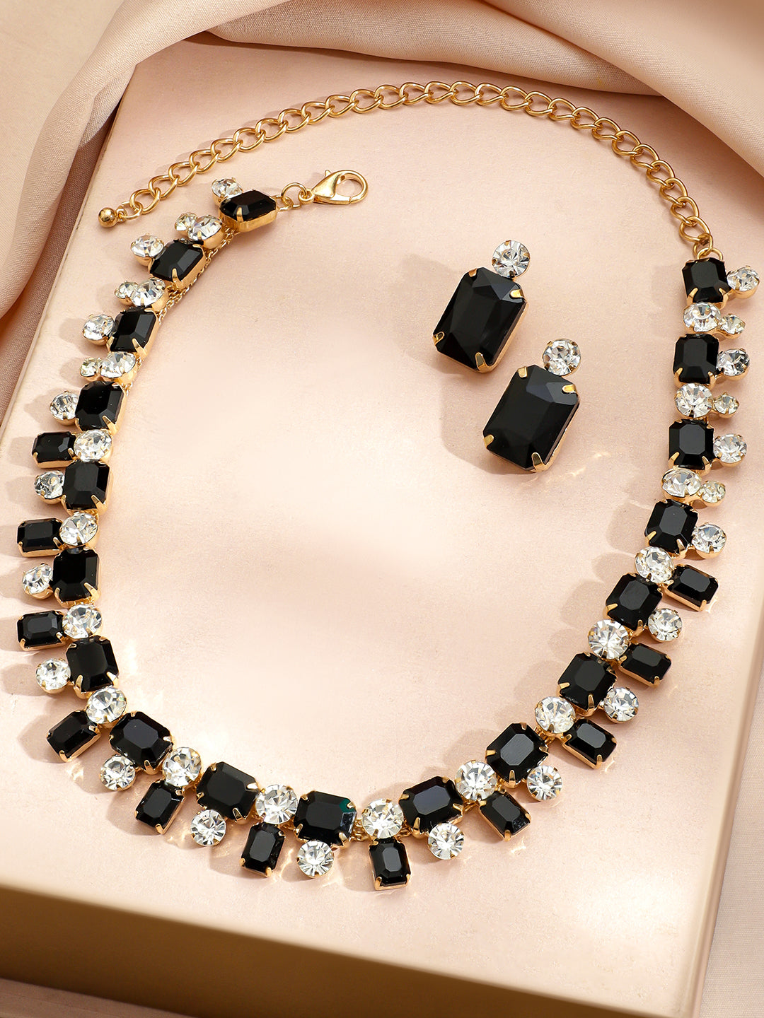 Geometric Contemporary  Crystal Necklace Set - Black