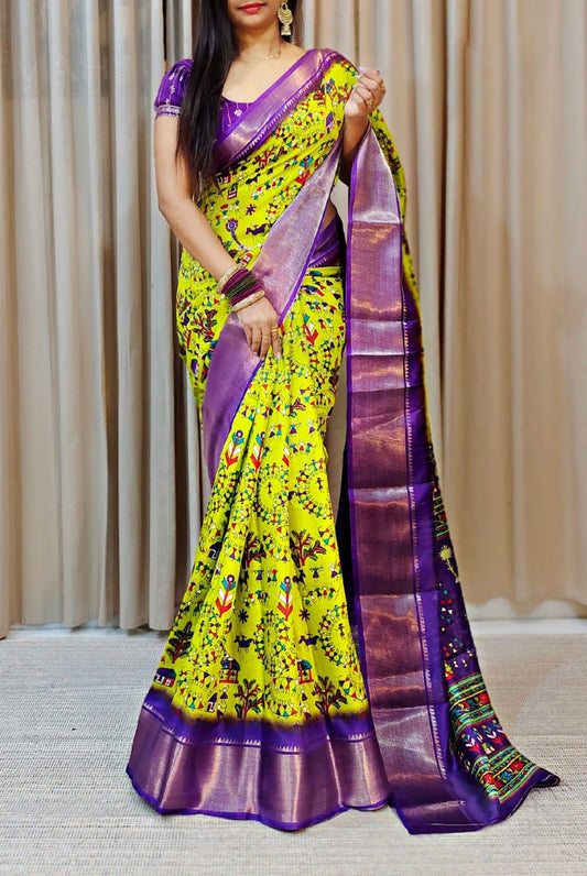Engrossing Parrot Digital Printed Soft Silk Saree With Hypnotic Blouse Piece