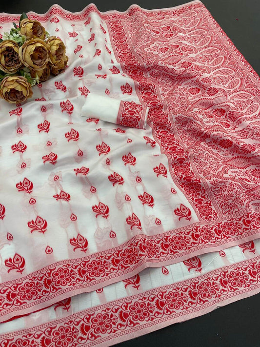 Rhapsodic Off White Cotton Silk Saree With Evanescent Blouse Piece