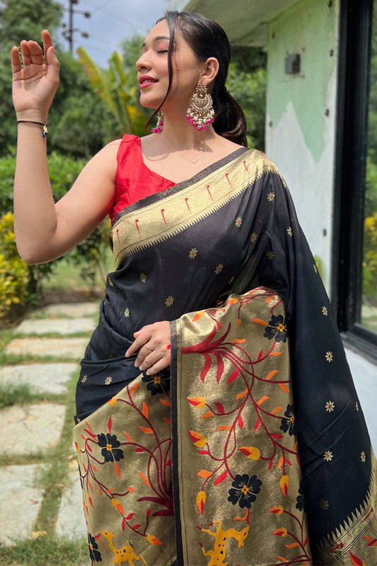 Pretty Black Paithani Silk Saree With Sizzling Blouse Piece
