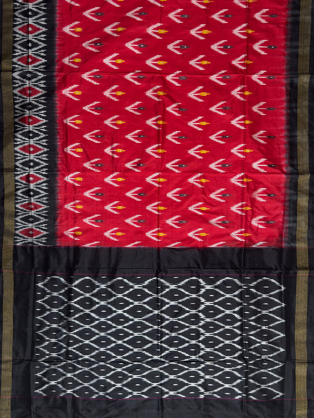 Tomato Red and Black Pochampally Pure Silk Handloom Saree in Ikkat Pattern
