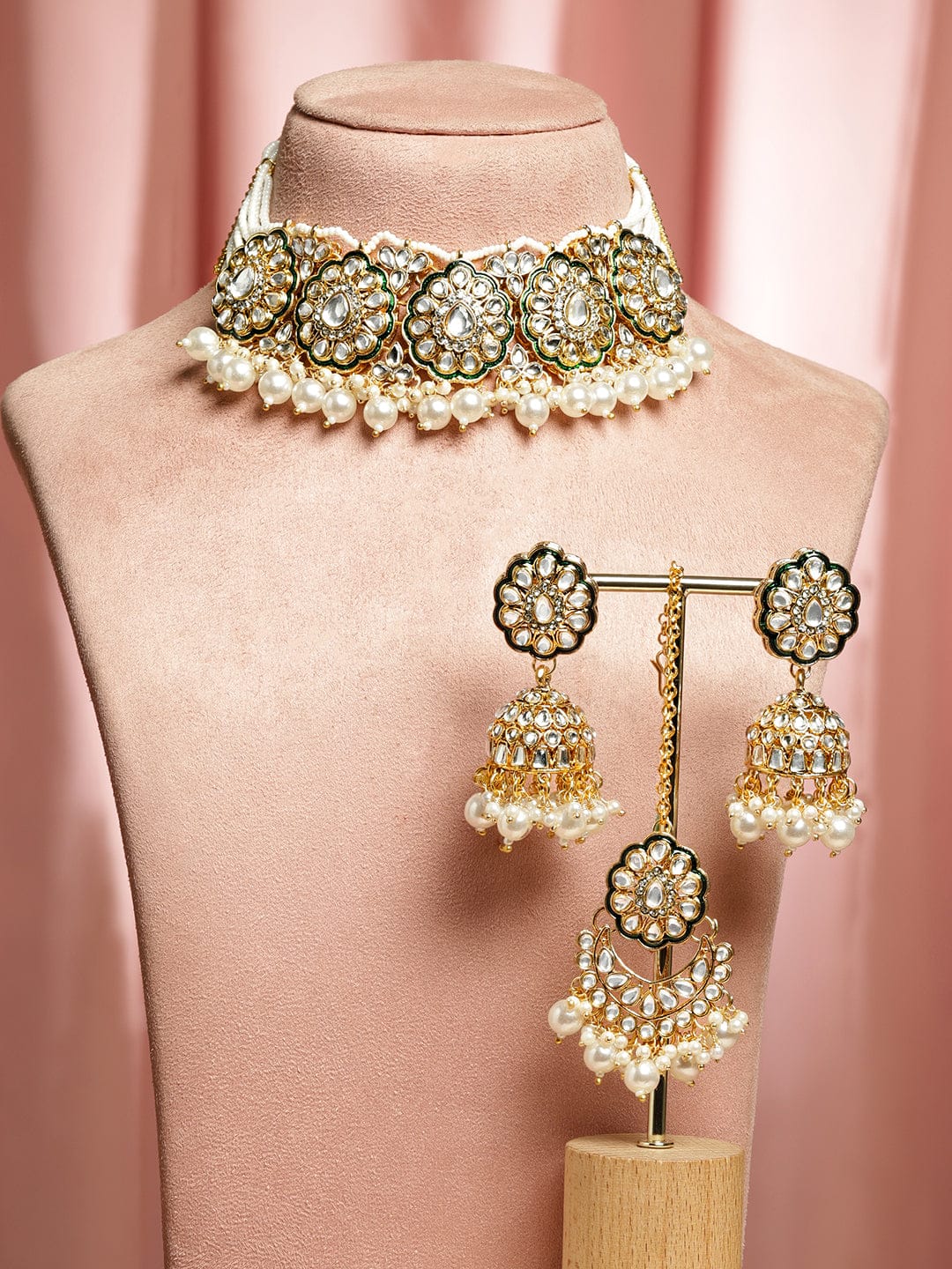 Classic Green & White Kundan Necklace Set
