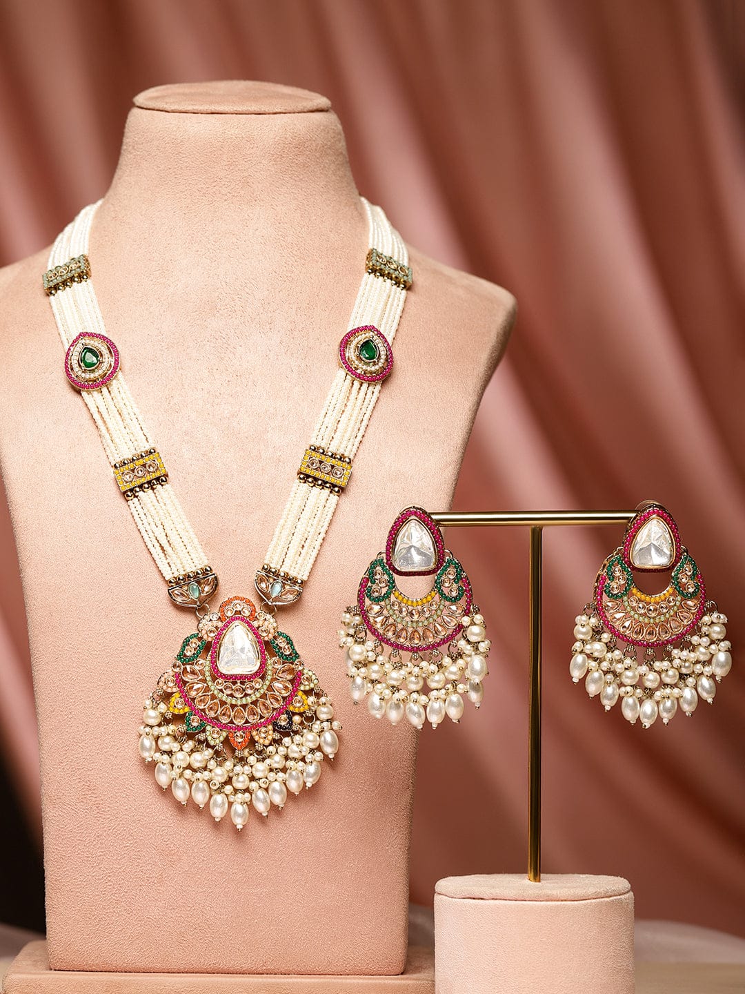 Colours in Harmony Kundan Necklace Set