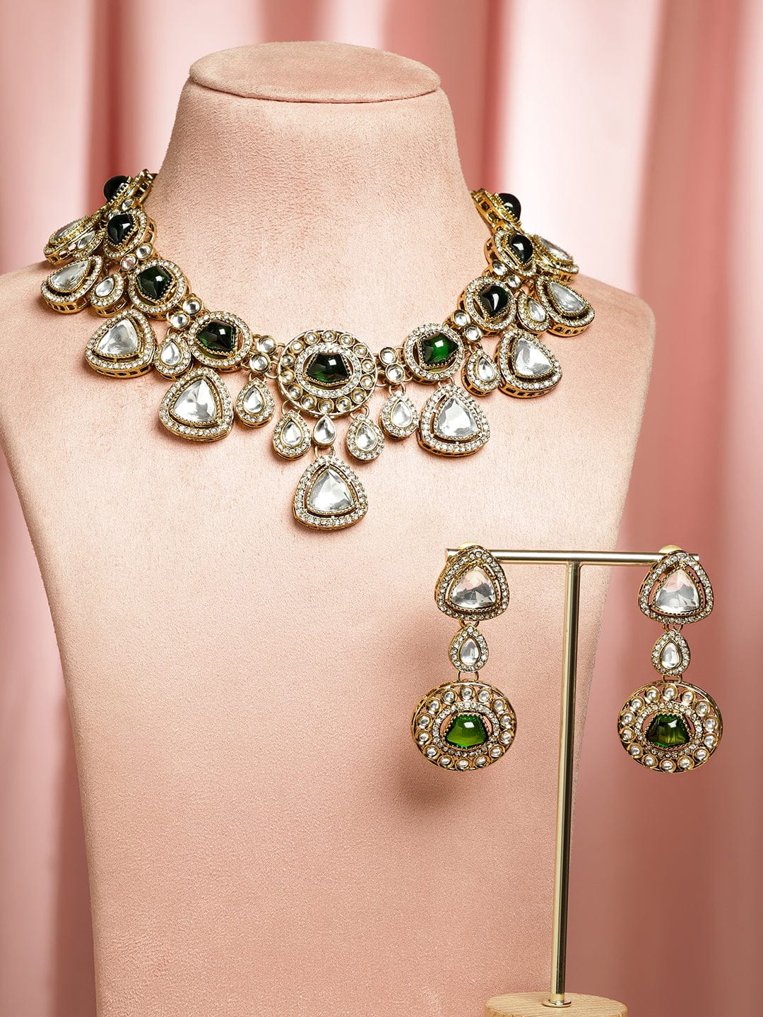 Emerald Radiance Necklace Set