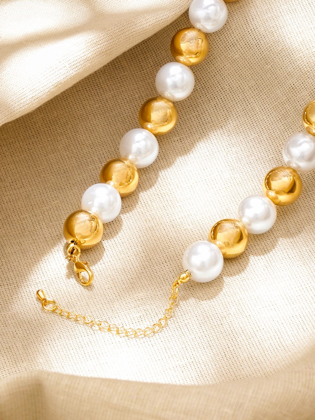 Enchanted Pearl Beads Necklace