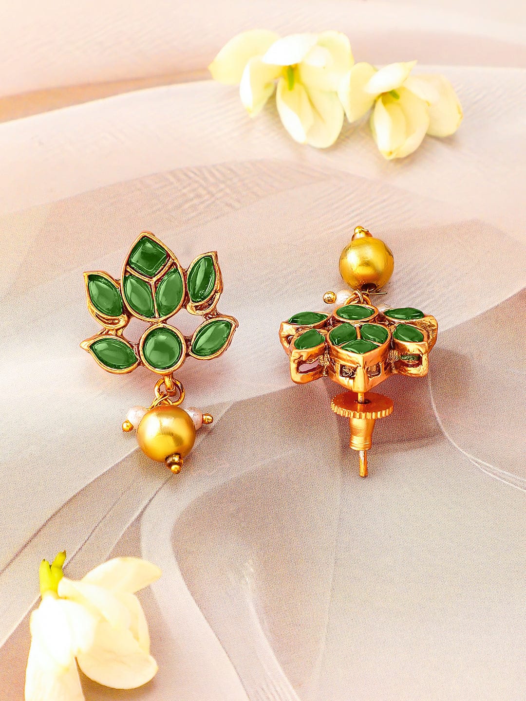 Fashion Statement Green Pendant Set