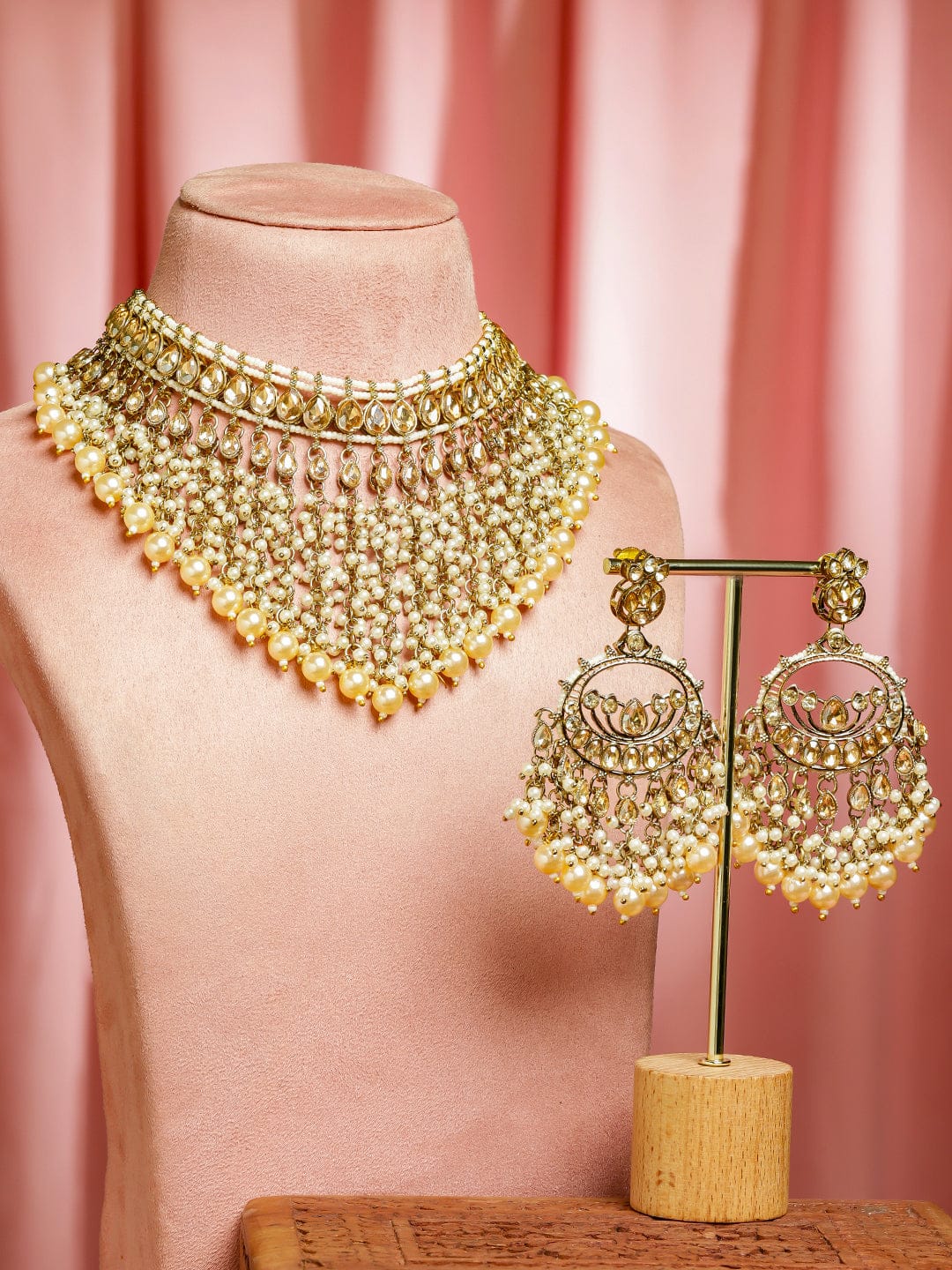 Gilded Glow in Golden Hues Choker Set