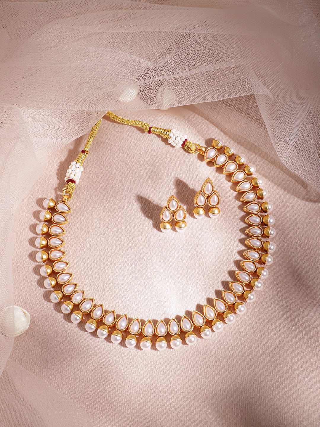 Dazzling White Gold Plated Short Necklace Set