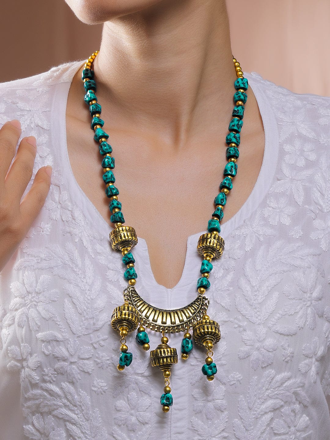 Graceful Turquoise Blue Necklace