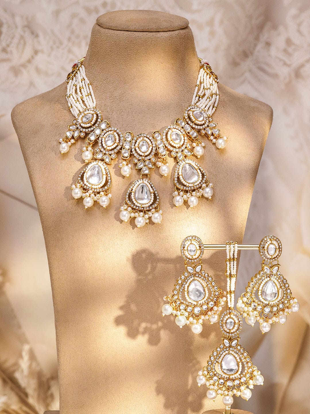 Ivory Glow Luxury Necklace Set