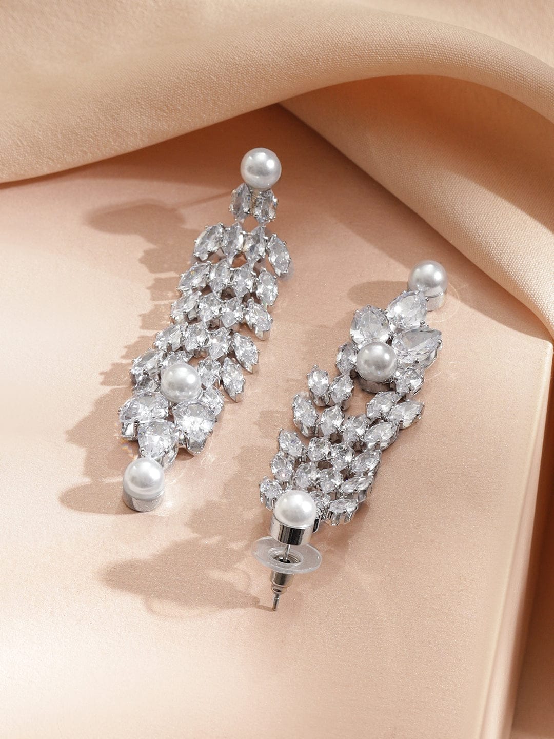 Line Baguette Zirconia Pearl Necklace Set