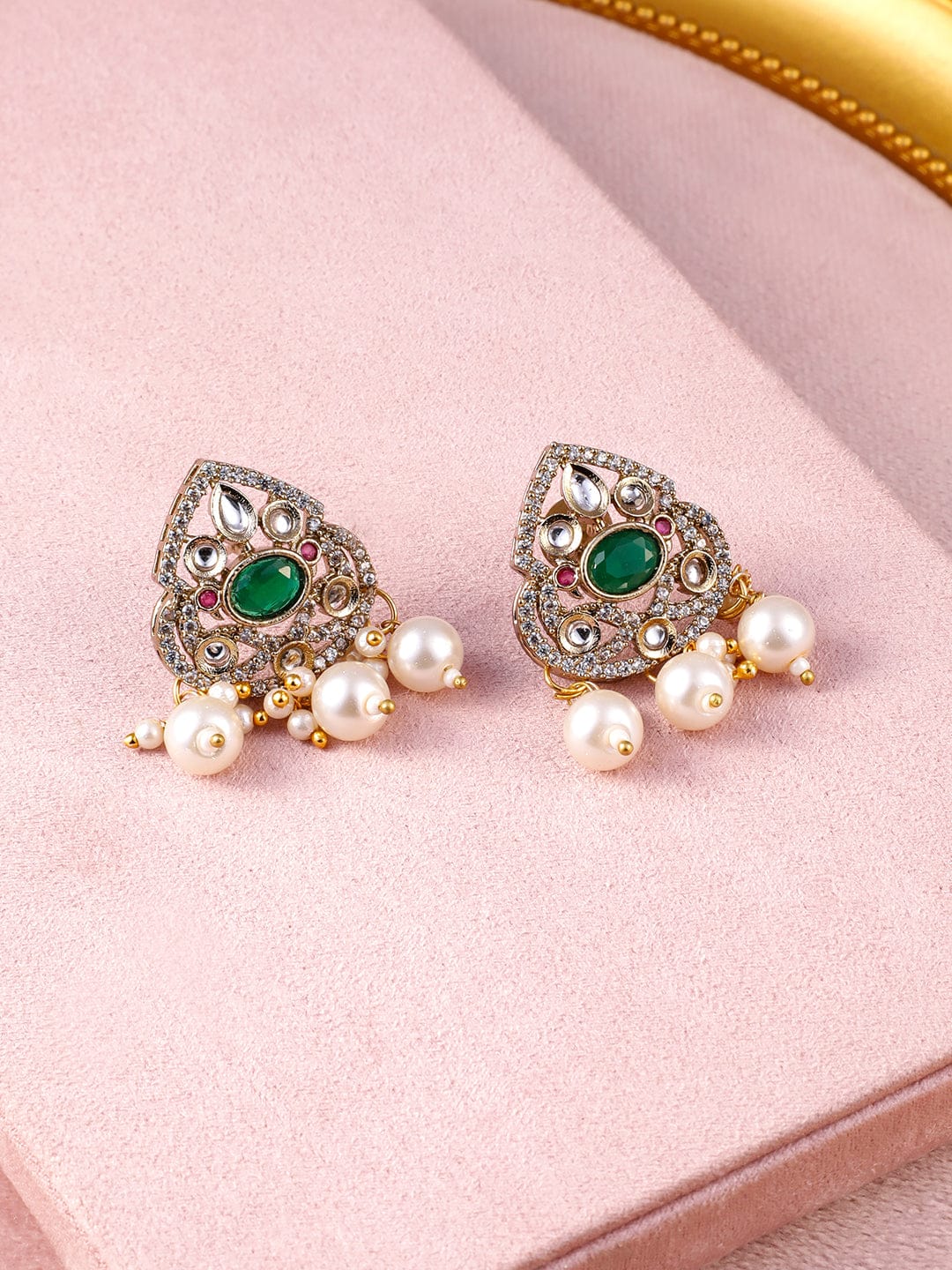 Pearl Threads Green Necklace Set