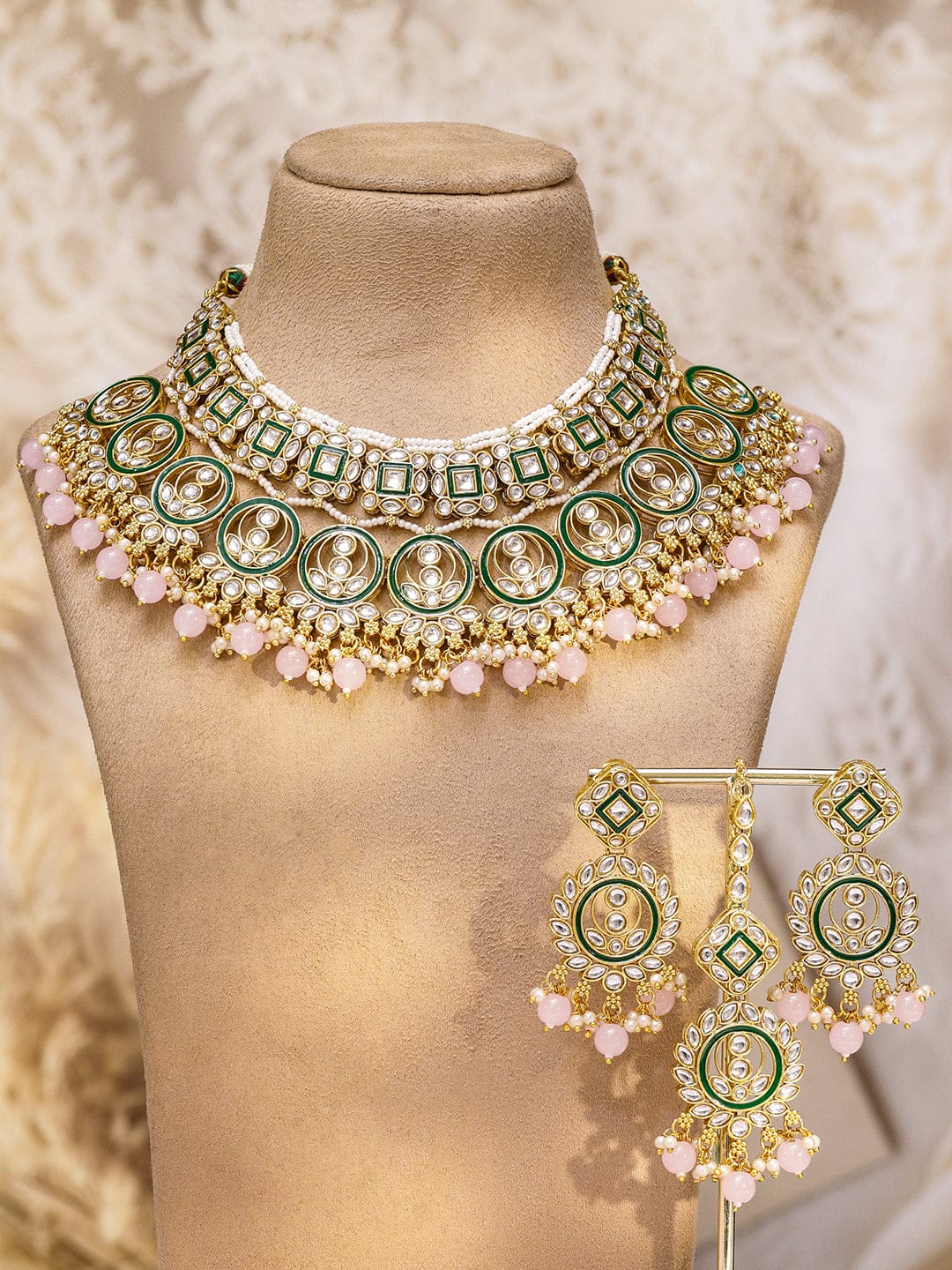 Pink Elegant Shine Kundan Necklace Set