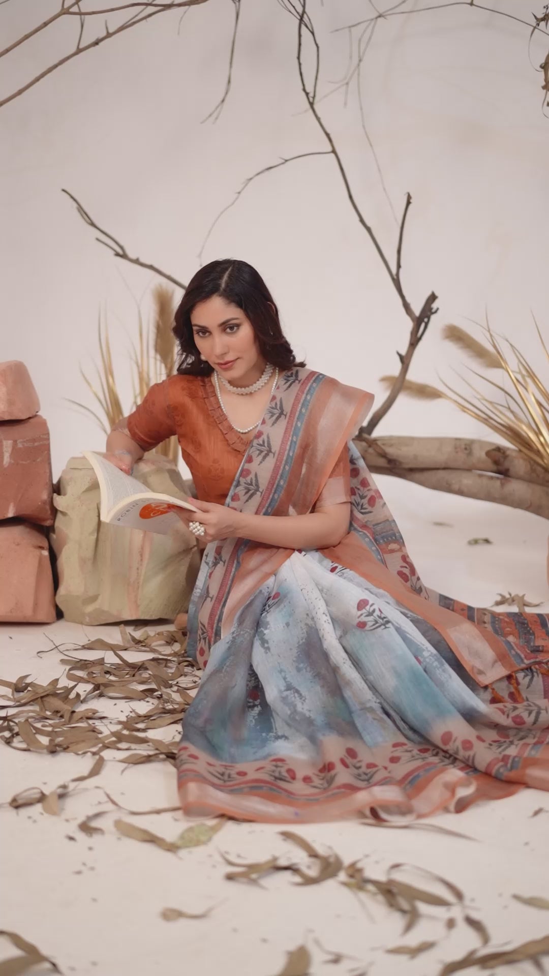 Women's Premium Linen Silk Printed Saree with Traditional Floral Border & Tassel Pallu
