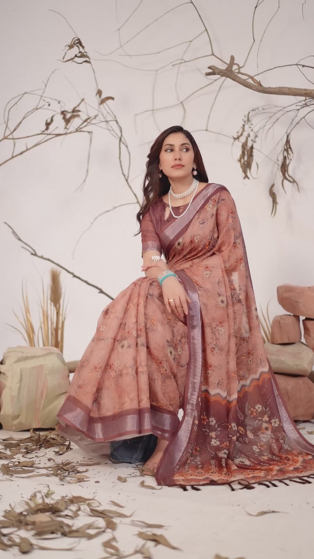 Women's Premium Linen Silk Floral Printed Saree with Elegant Woven Border & Tassel Pallu