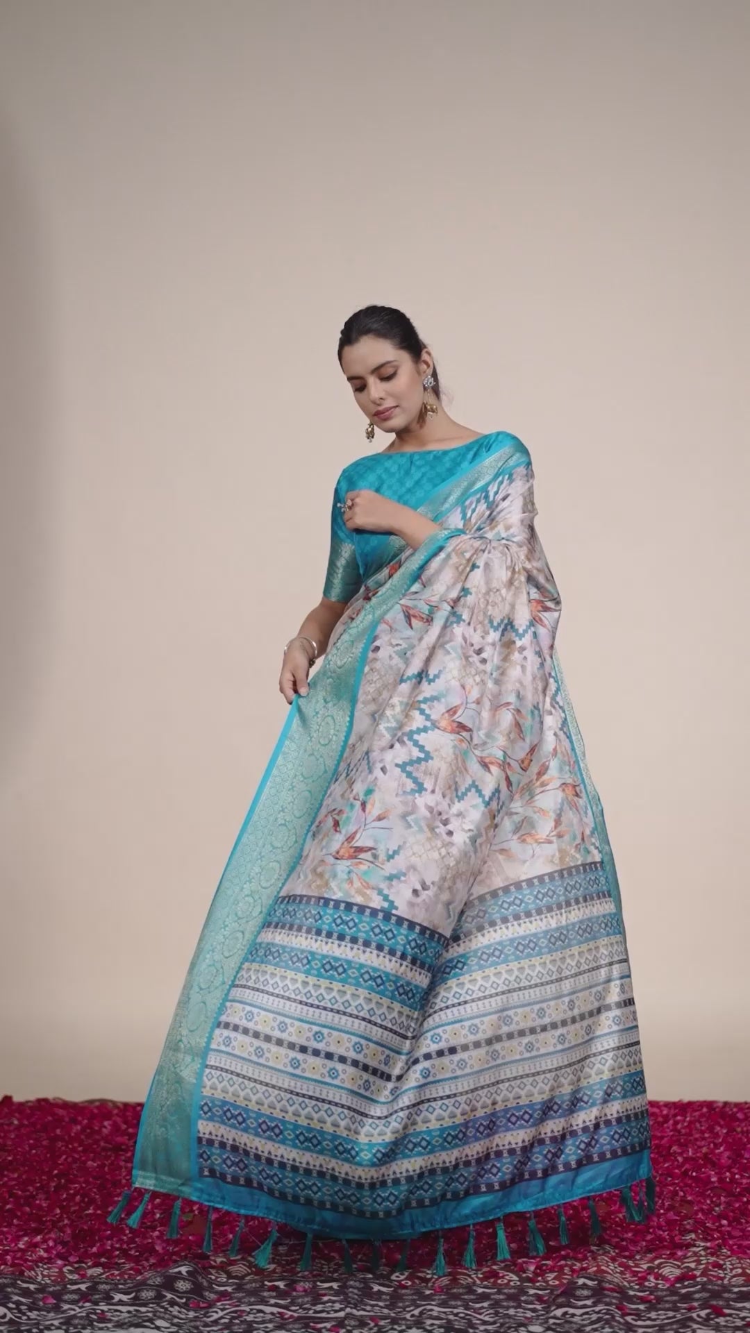 Women's White & Turquoise Linen Silk Printed Saree with Aqua Zari Border & Designer Ethnic Pallu
