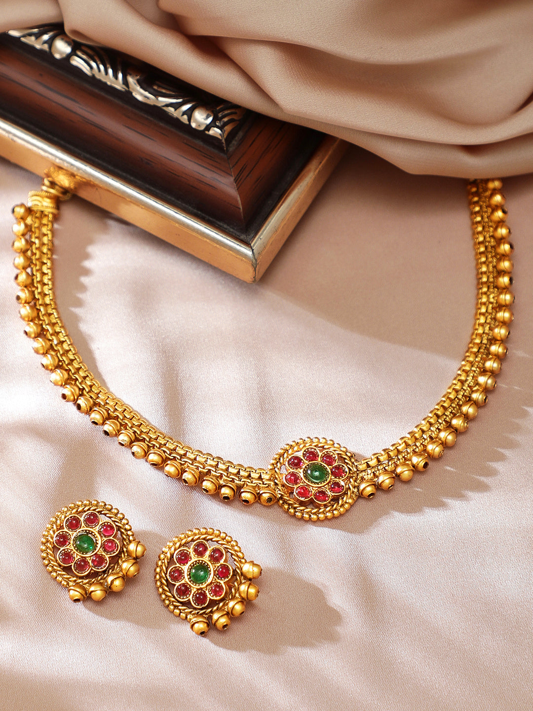 Wentra 24K Gold Plated Handcrafted Collar Neckline Necklace Set