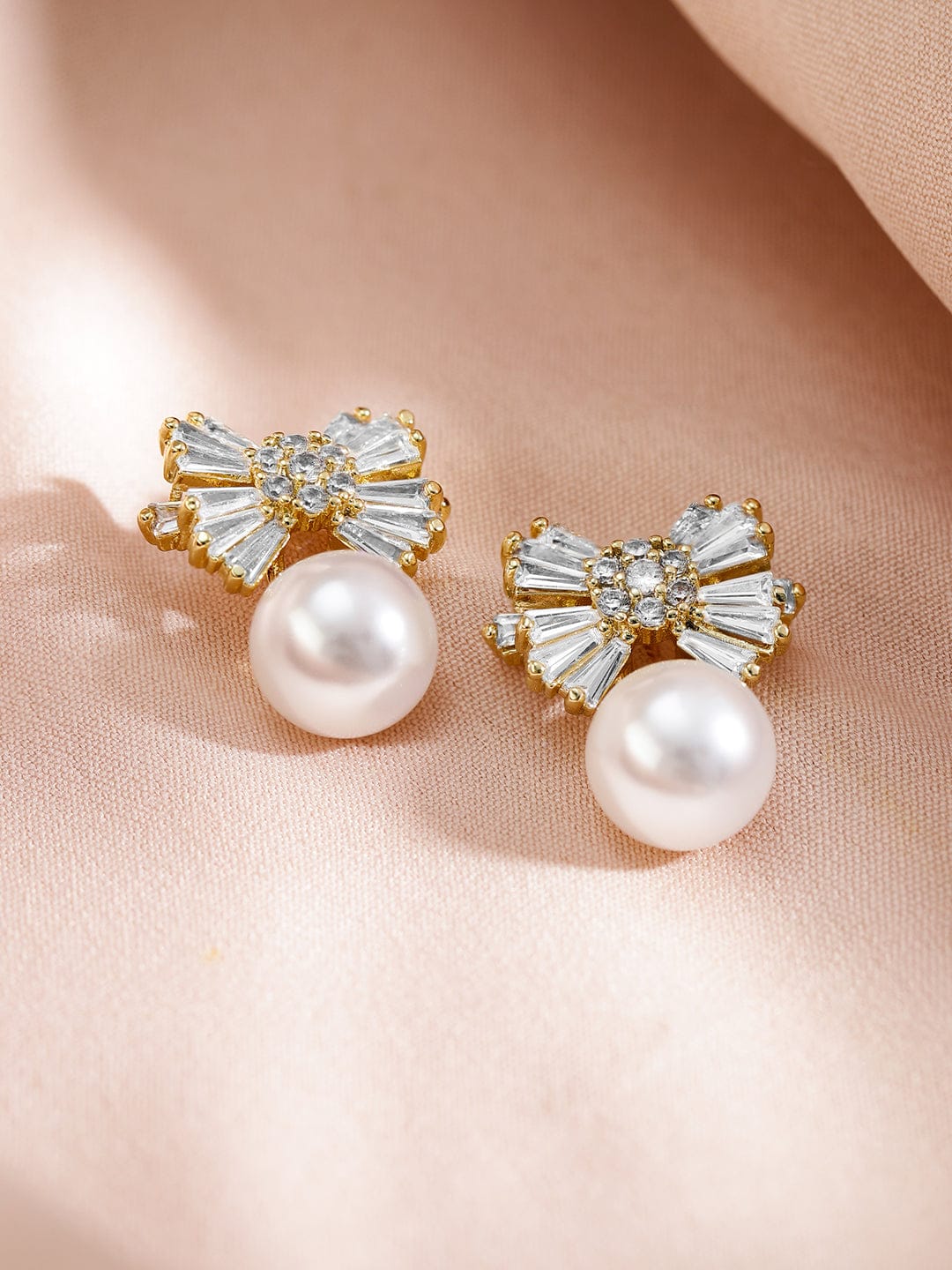 Crystal Studded Pearl Necklace Set