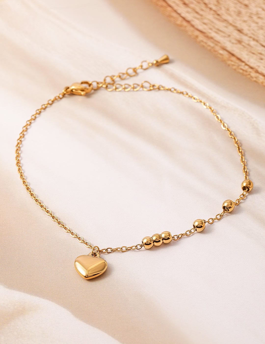 Wentra 18K Gold Plated Stainless Steel Tarnish-Free Waterproof Demi-Fine Heart Anklet