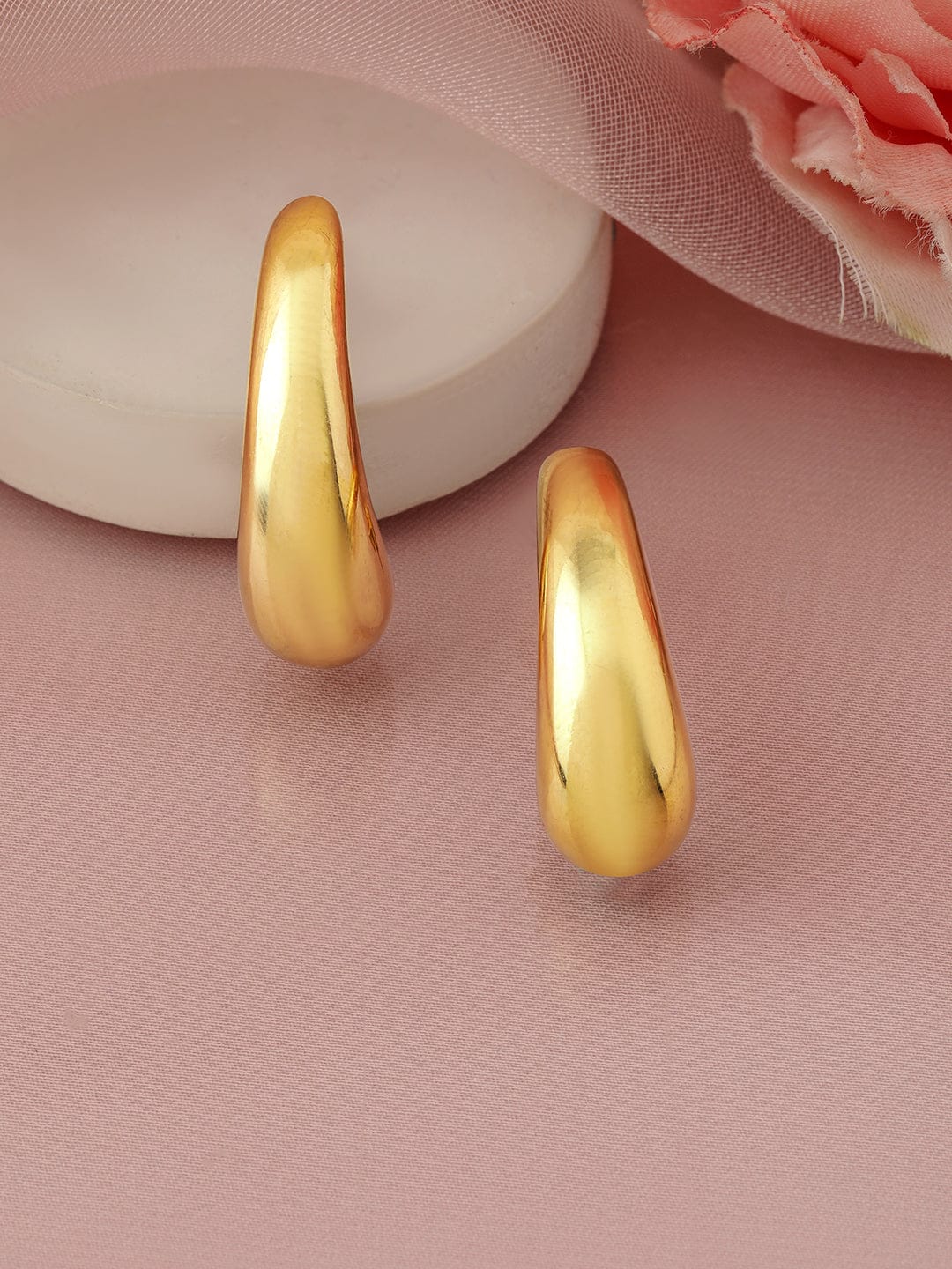Curved Elegance in Gold Hoops