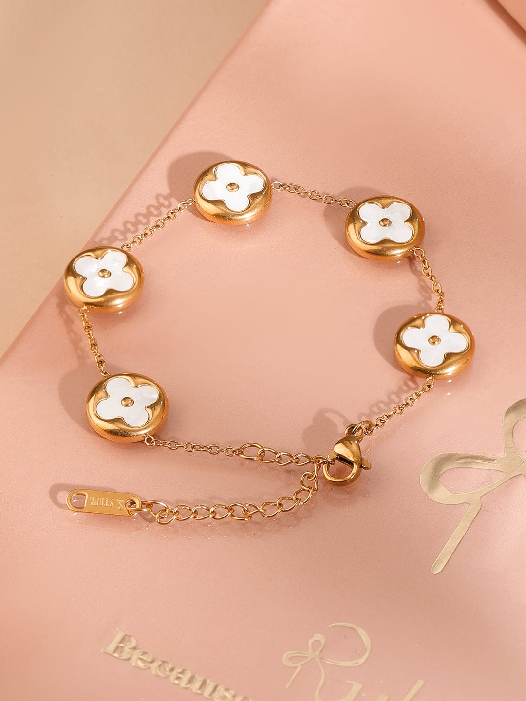 Wentra 18K Gold-Plated Stainless Steel Tarnish-Free Waterproof White Clover Charm Bracelet