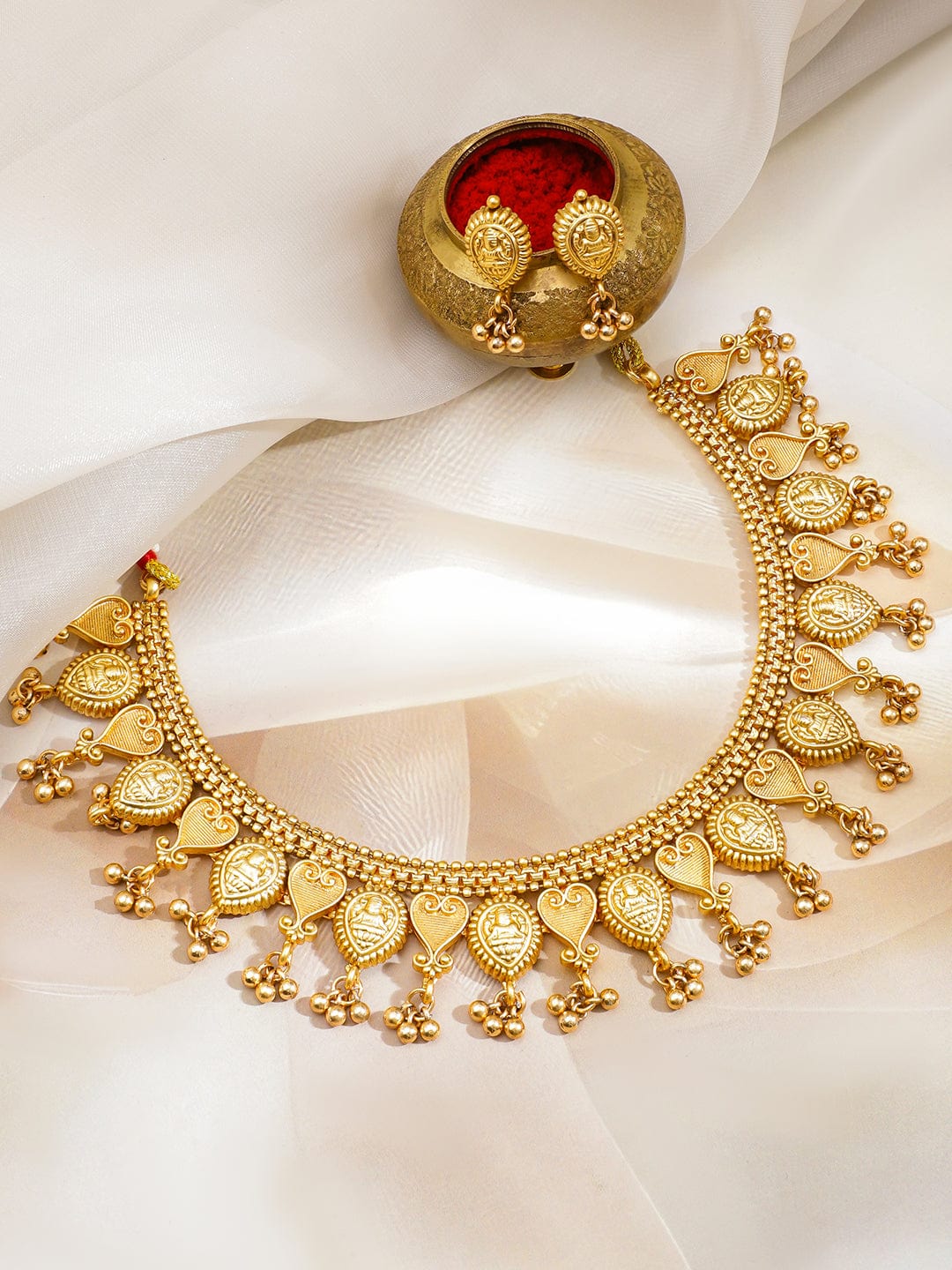 Heart Motif Gold Drop Necklace Set