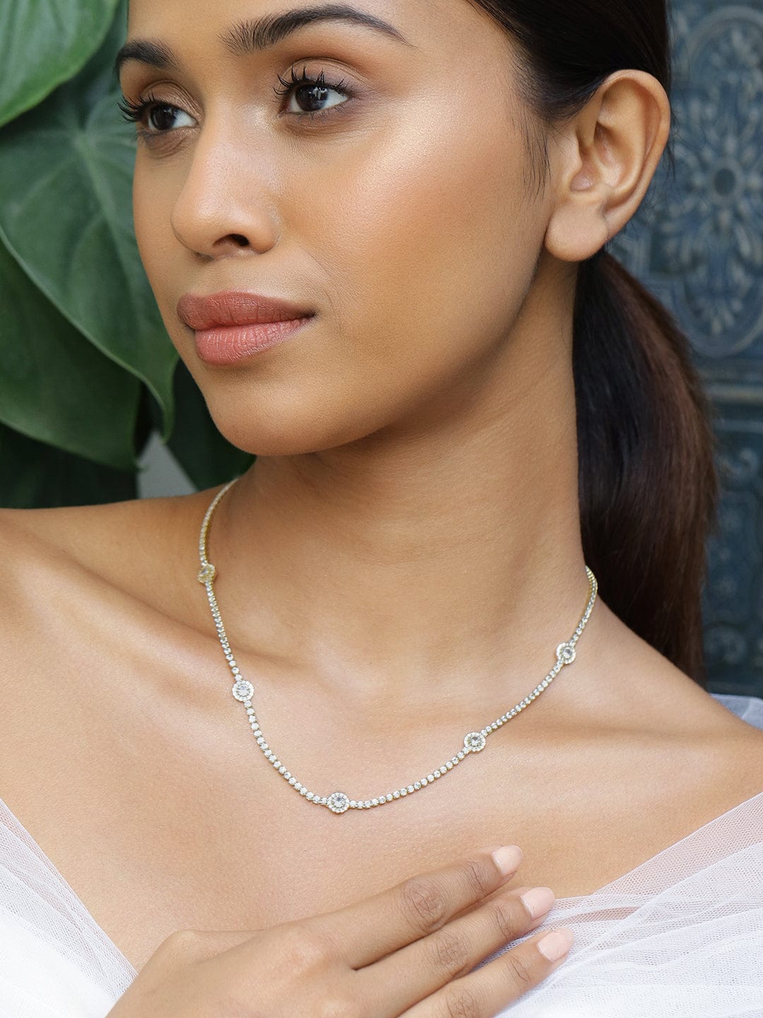 Blooming Stones Adorn Necklace