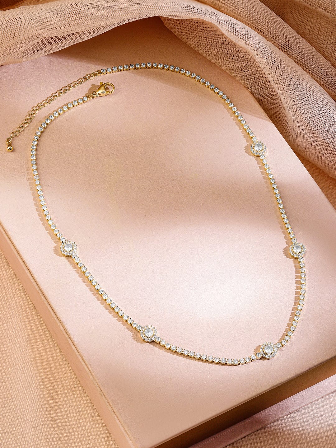 Blooming Stones Adorn Necklace