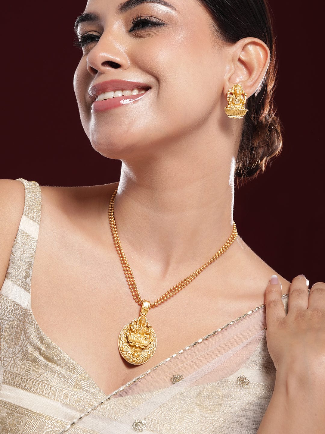 Lord Ganesha Divine Golden Necklace Set