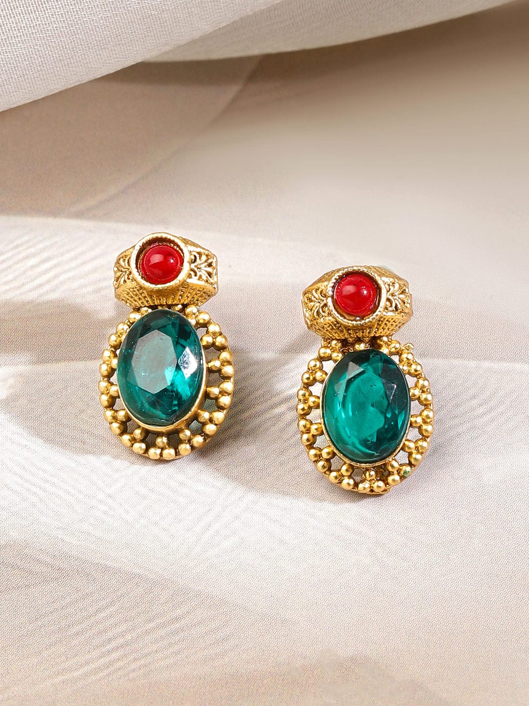 Green & Red Studded Gold Necklace Set