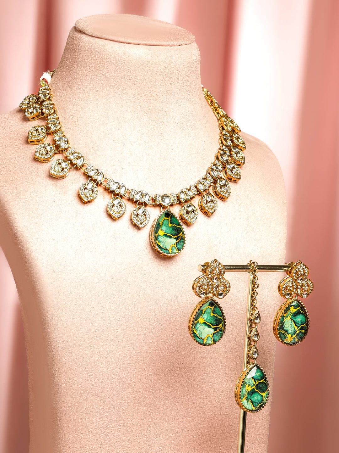 Gift from the Forest Necklace Set