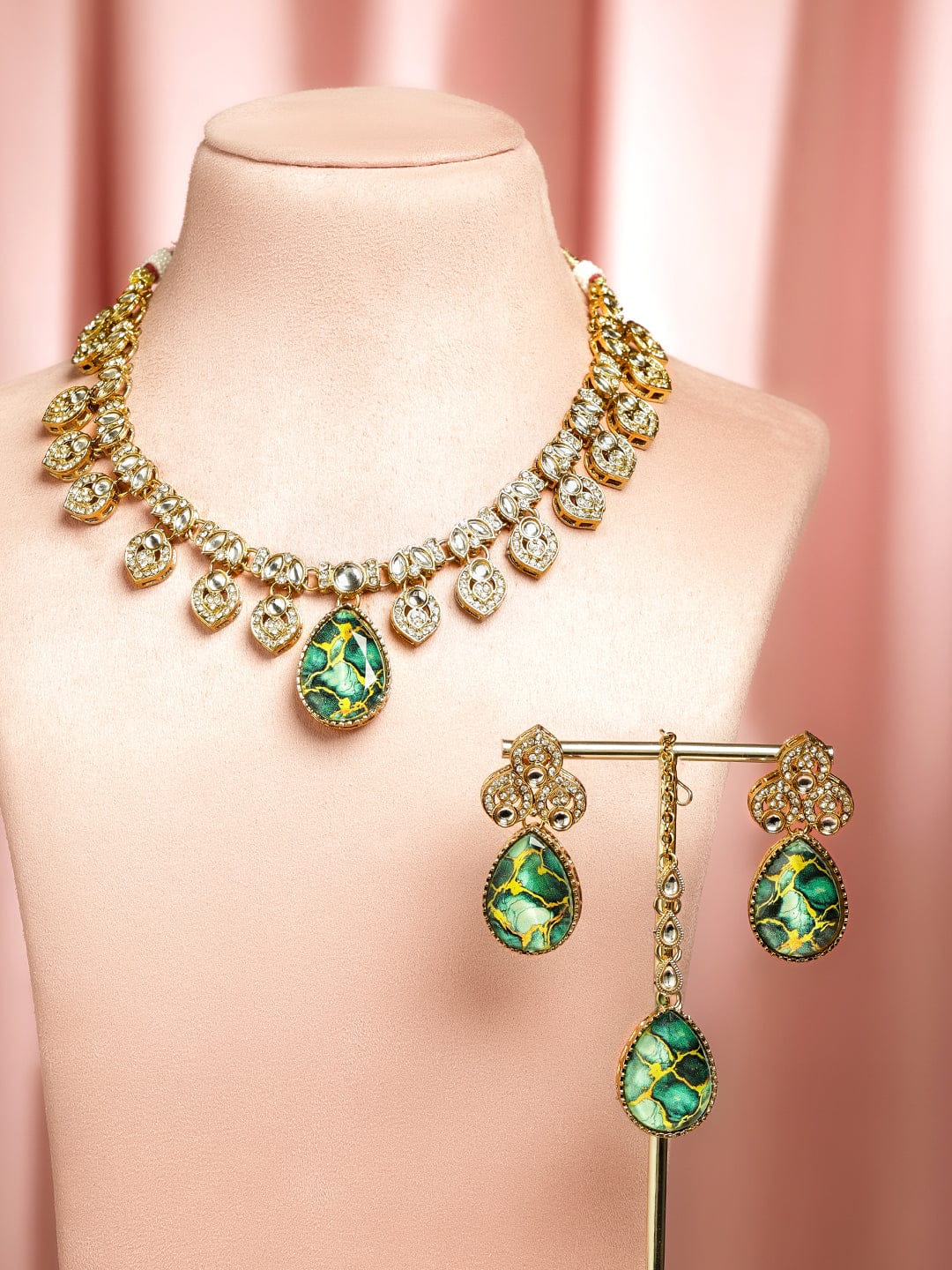 Gift from the Forest Necklace Set