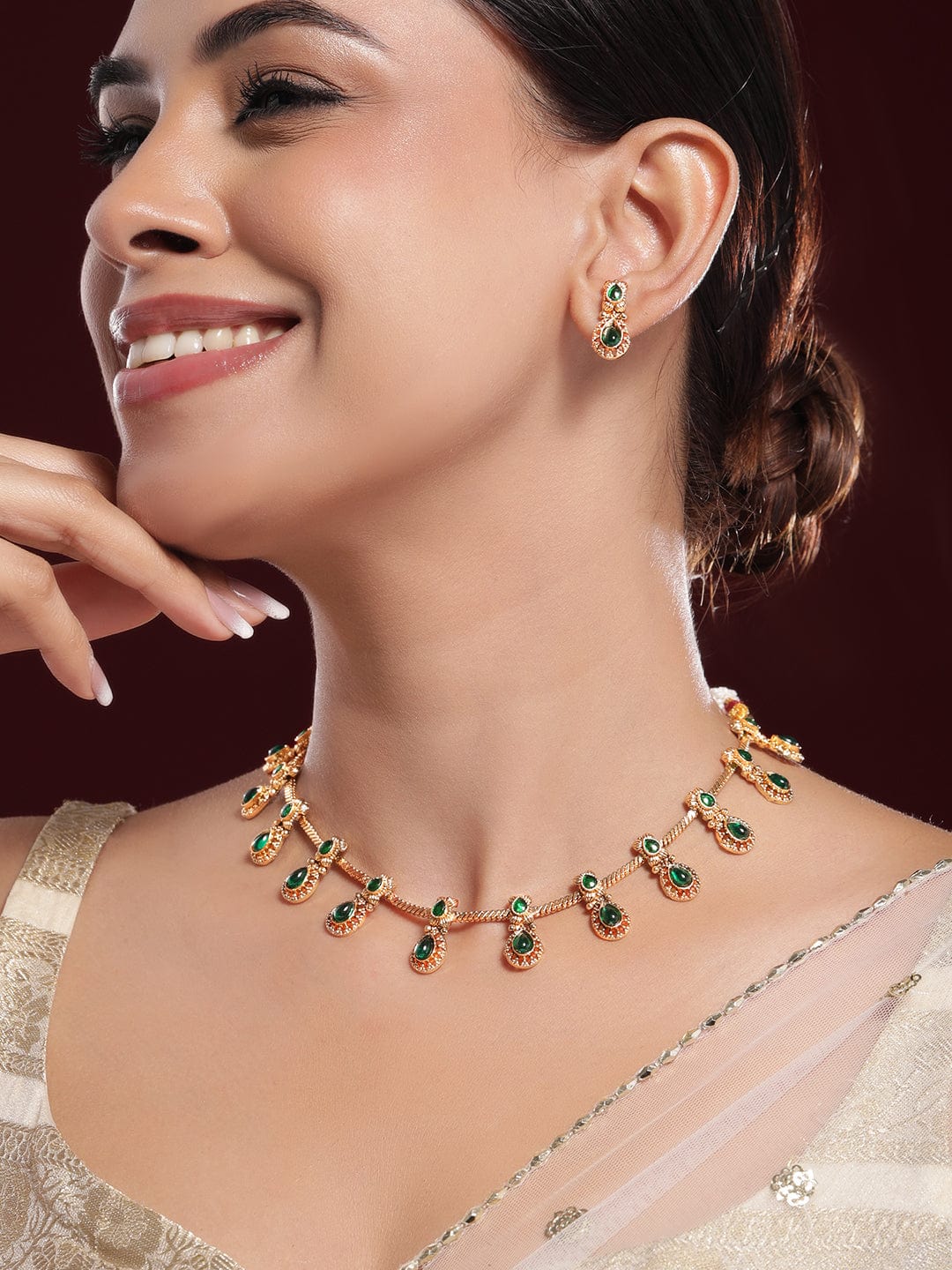 Green Studded teardrop necklace Set
