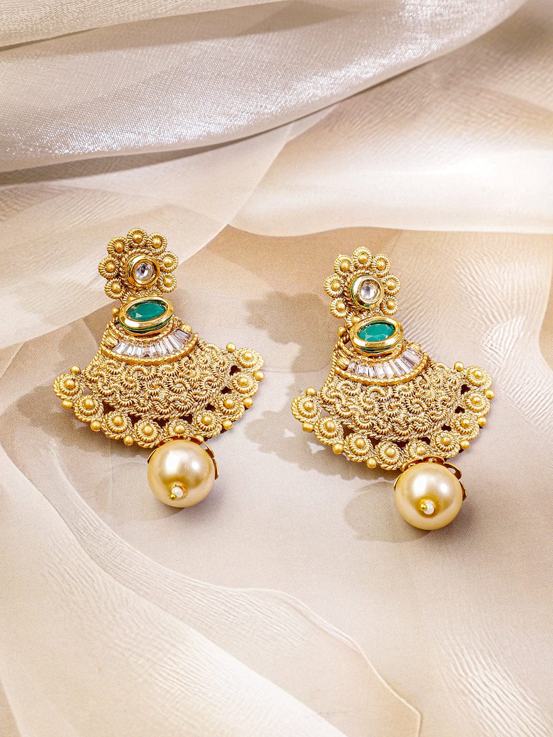Emerald Studded Golden Necklace Set