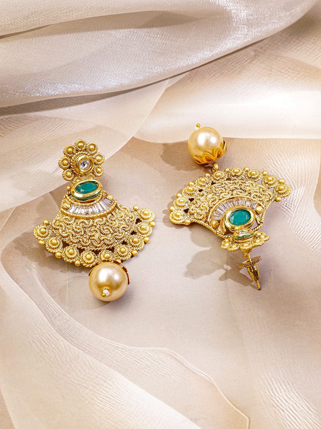 Emerald Studded Golden Necklace Set