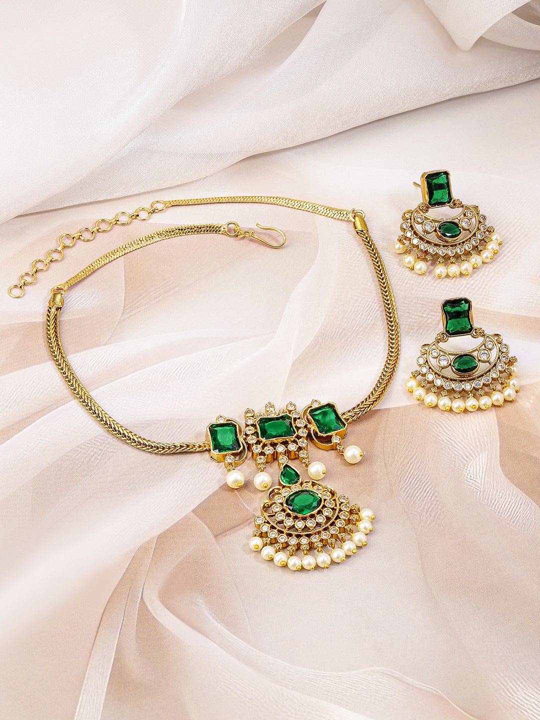 Emerald Studded Pearl Drop Gold Necklace Set