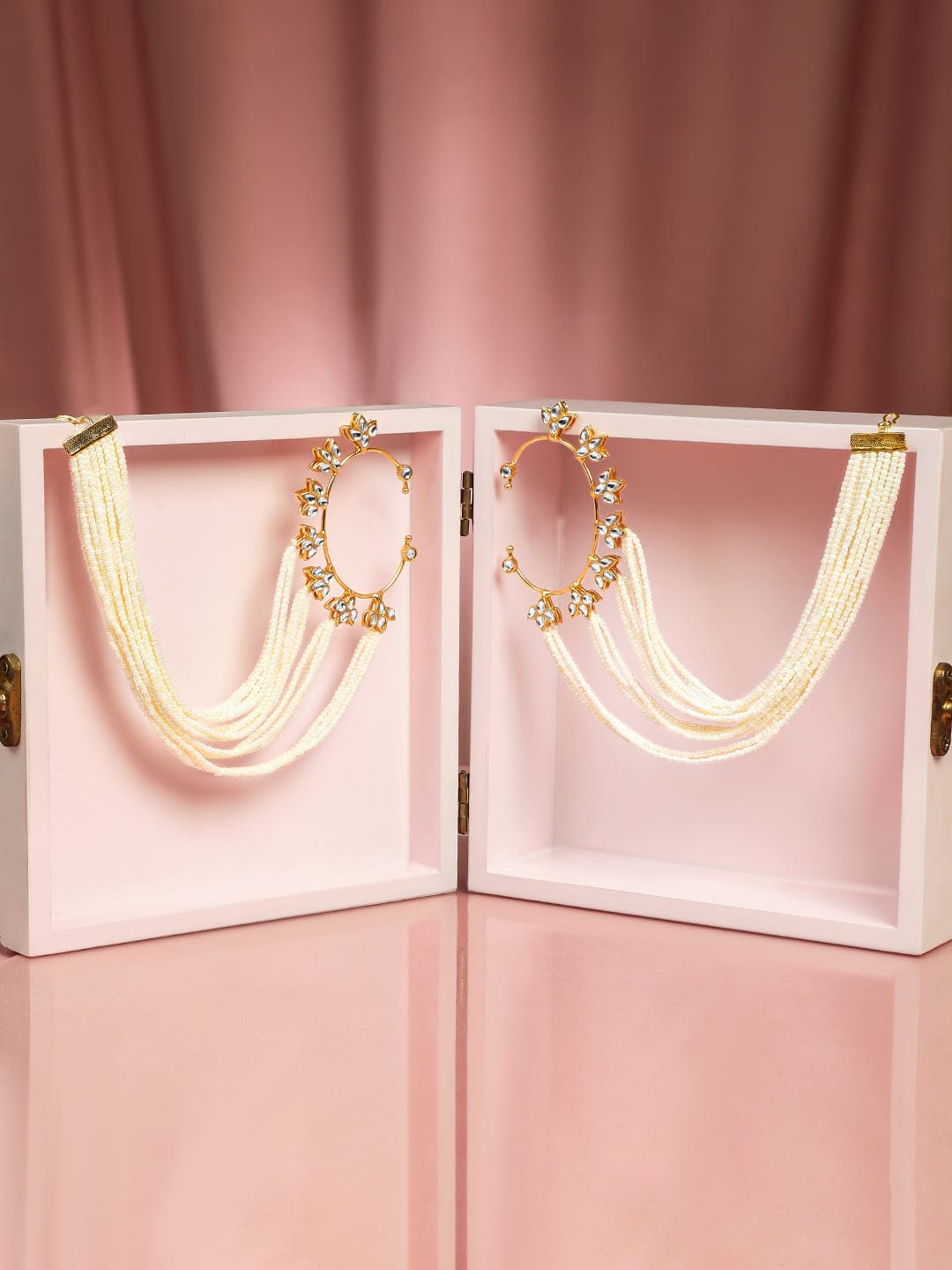 Luxurious Pearl Ear Cuffs with Kaan Chain