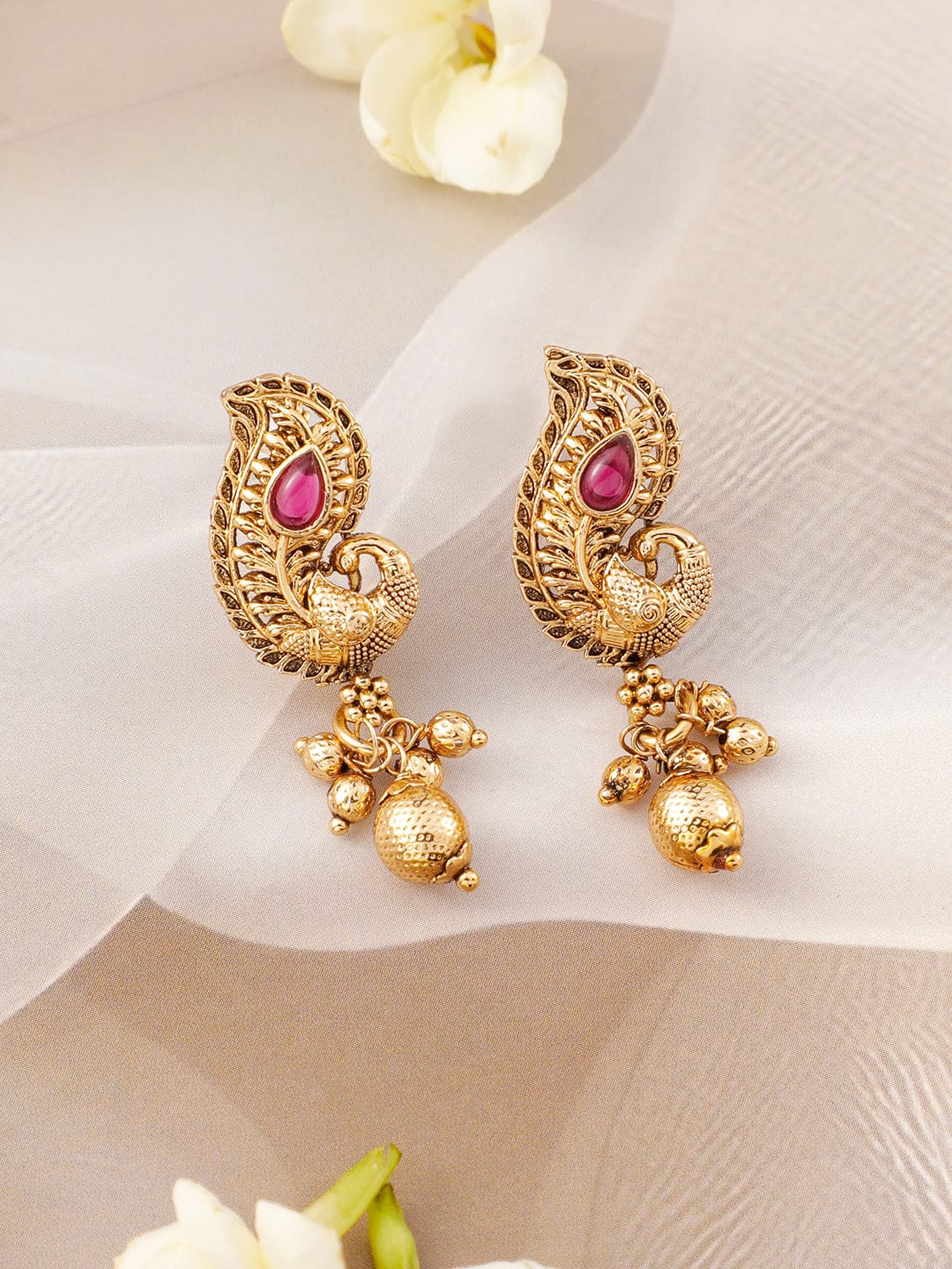 Peacock Motif Golden Necklace Set