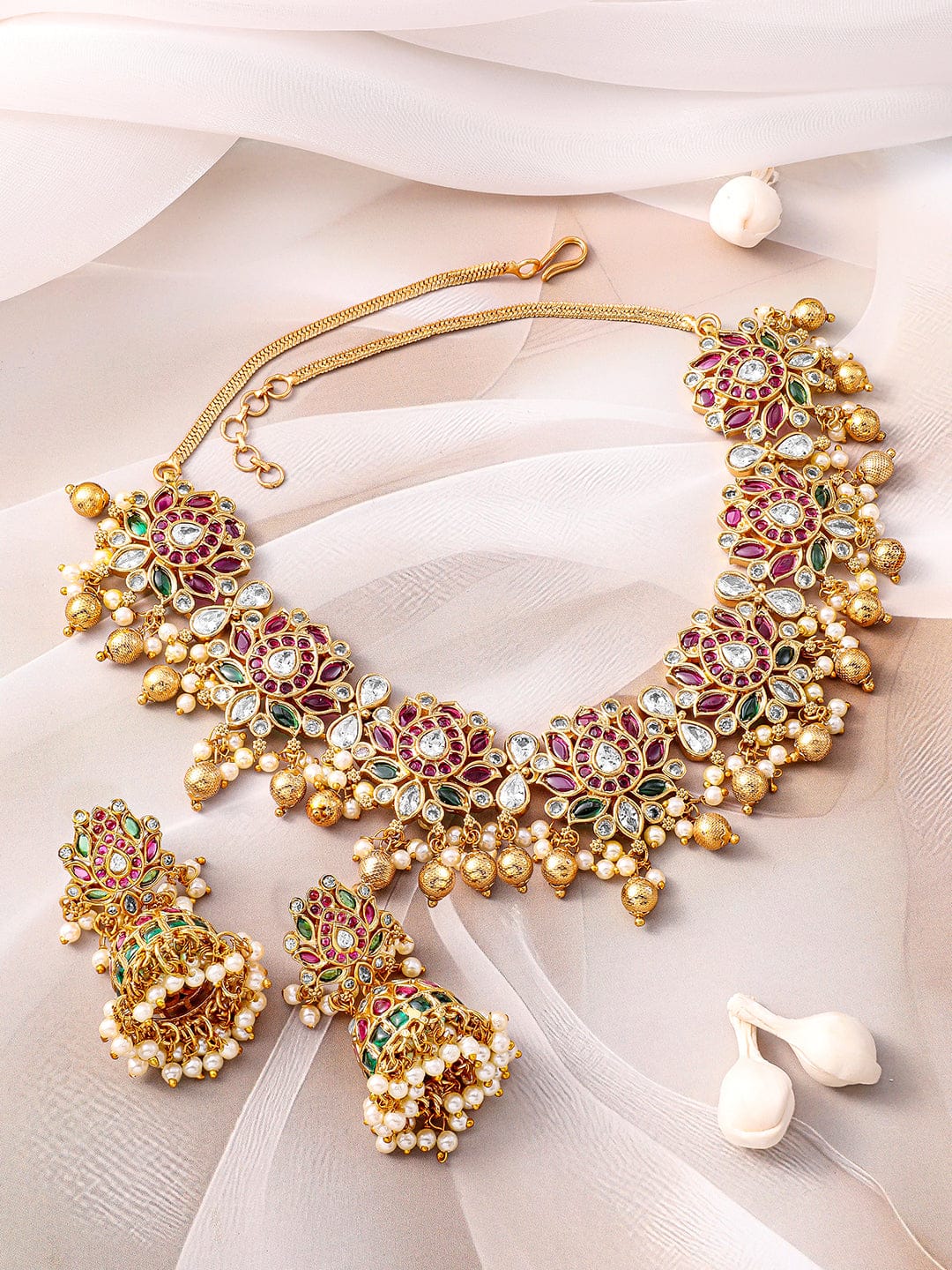 Red & Green Floral Design Studded Necklace Set