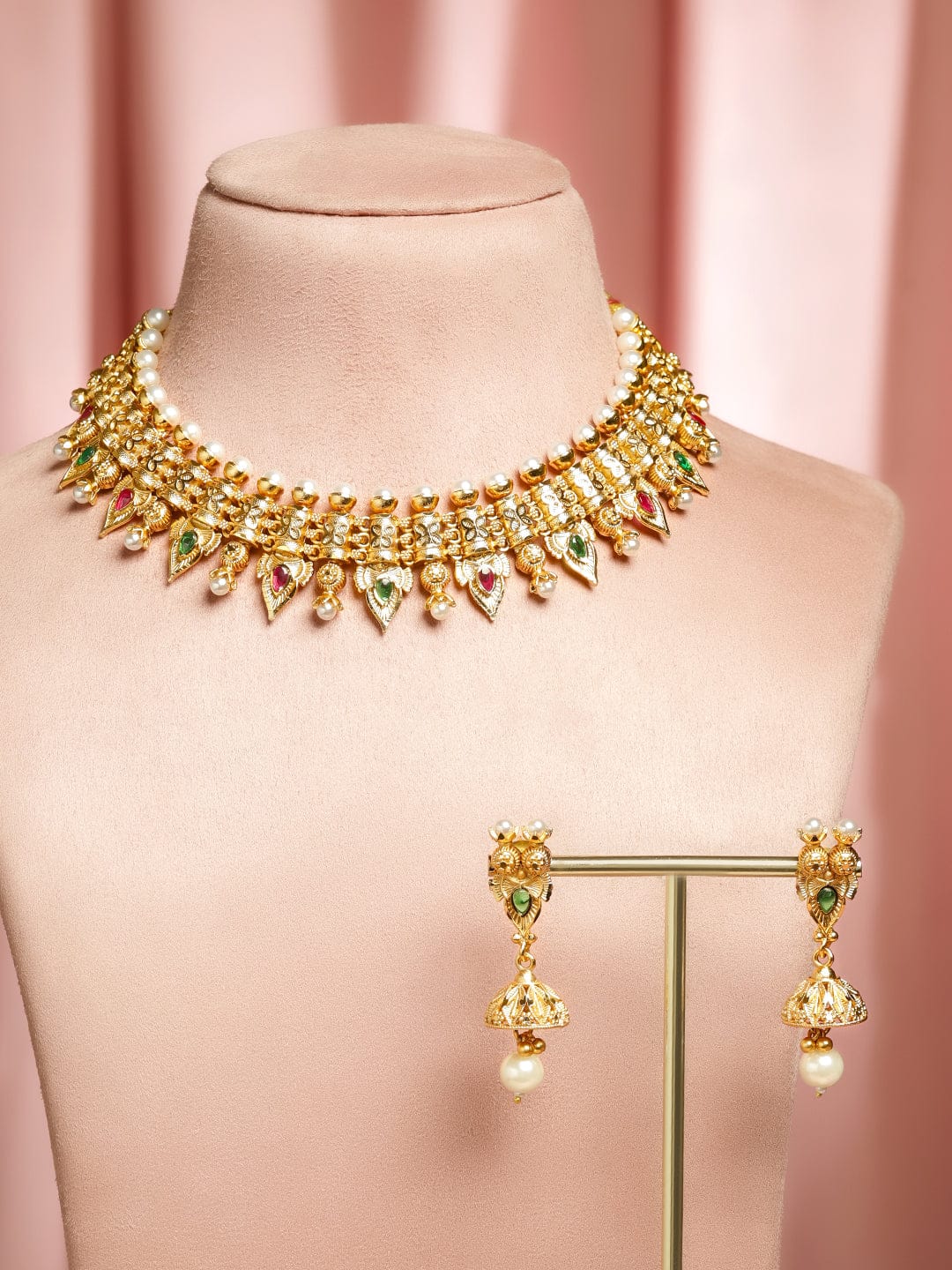 Pearl Studded Gold Necklace Set