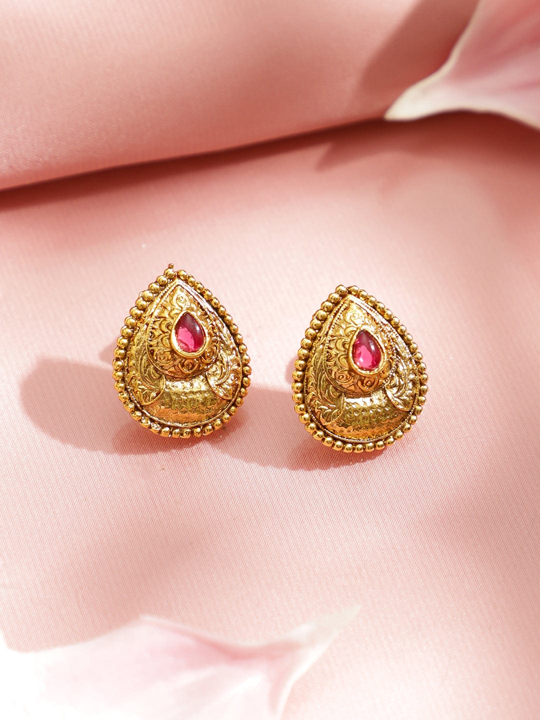 Gold Teardrop Pendant Necklace Set
